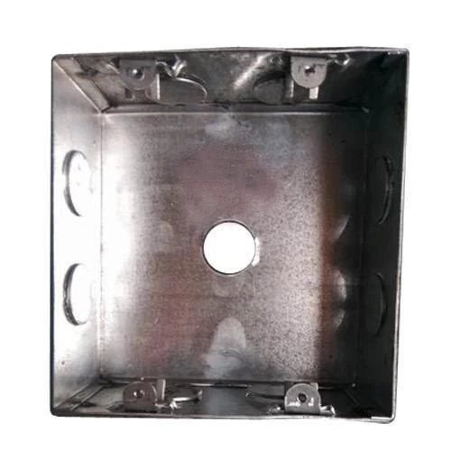 DP-8-Modular-SQ-20-Guage-GI-Metal-Box