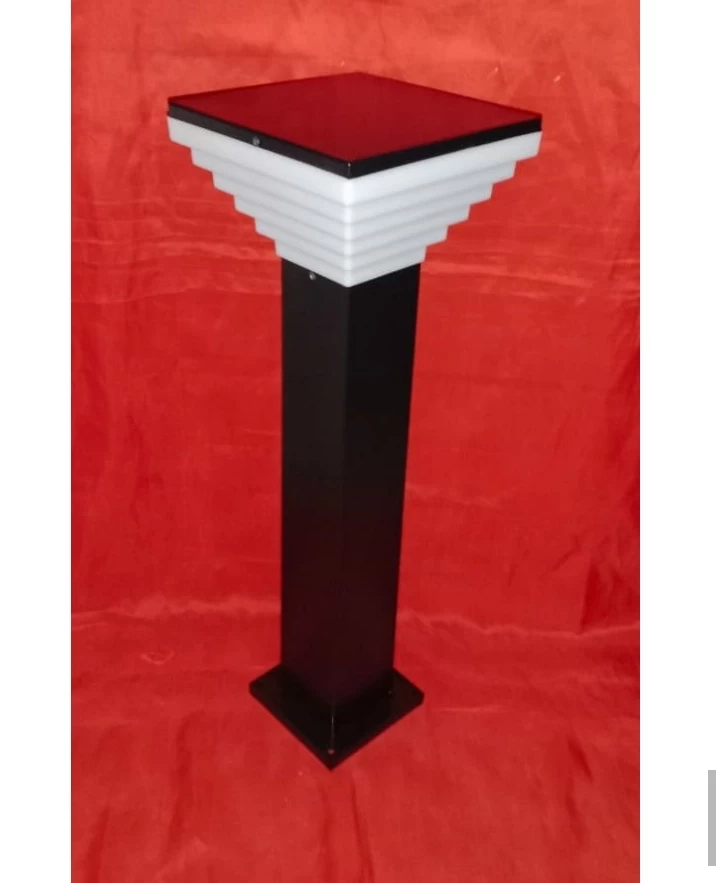 Garden Light with Sleek Appearance