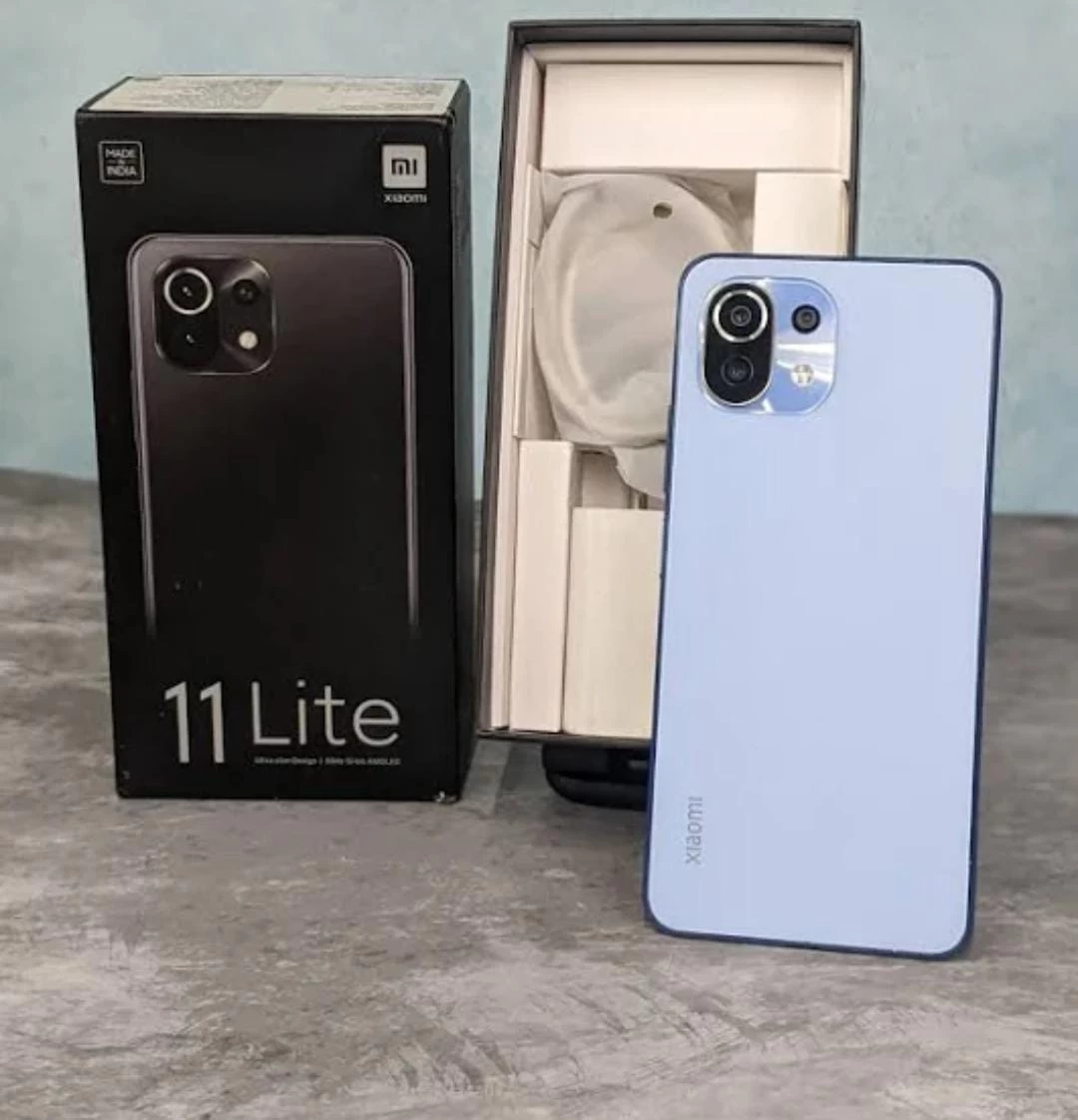 Xiaomi Mi 11 Lite Refurbished Mobile Phone